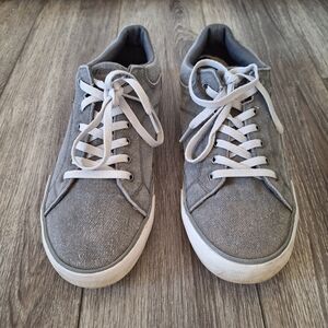 11.5 Men's Lugz Canvas Skate Shoes, Gray